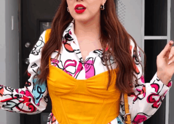 [COMPLETO] 0002H1006 Le regaló una casa por fingir ser su prometida