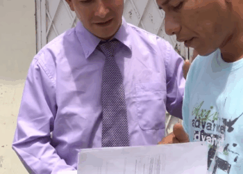 [COMPLETO] 0047H1020 Confía mucho en alguien que no lo merece Mi Poesia