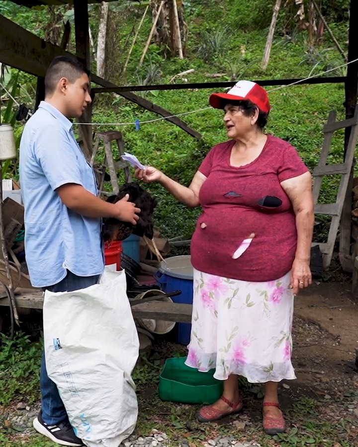 [COMPLETO] 0268H1020 Trató mal a la abuela de su esposo por ser una mujer de campo Goals