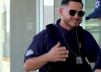 [COMPLETO] 0150H1006 Se escapó de prisión porque se enteró que su mamá estaba enferma