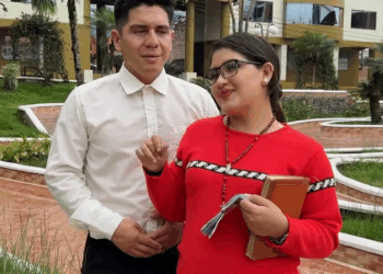 [COMPLETO] 0068H1020 Nunca califiques an libro por su portaada Mi Poesia