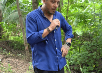 [COMPLETO] 0212H1006 Trató mal a su hermano en silla de ruedas sin saber lo que le esperaba Notas del día