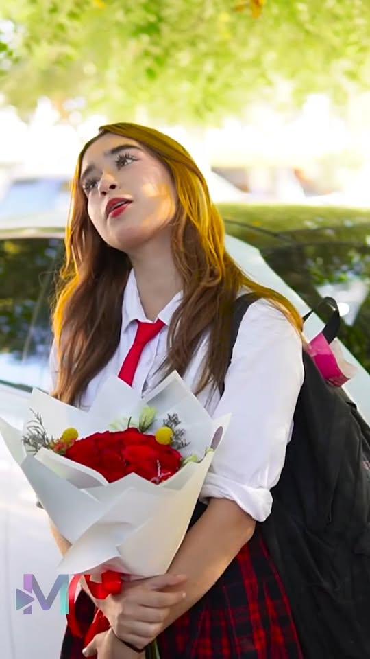 [COMPLETO] 0222H1006 Descubrieron al profesor con un amor prohibido