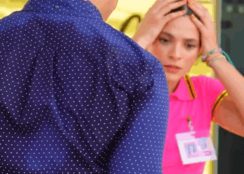 [COMPLETO] 0224H1006 Abandonó sus sueños por su esposo mientras él la traicionaba