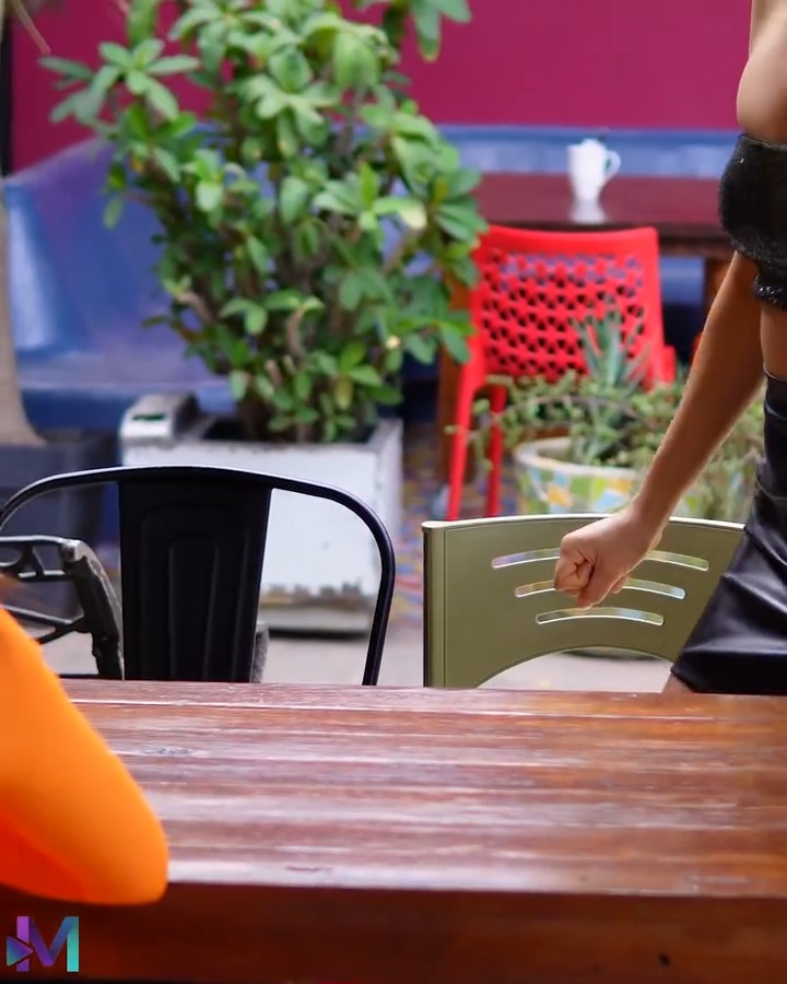 [COMPLETO] 0422H1020 El hermano de mi mejor amiga intentó conquistarme Karen Oliva