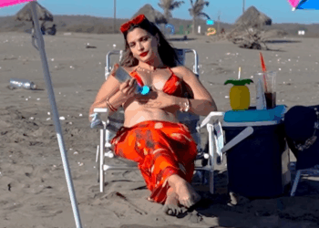 [COMPLETO] 0234H1006 Su esposo desapareció en el mar y nunca imaginó el secreto que guardaba