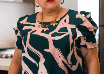 [COMPLETO] 0261H1006 Su papá la sacó de estudiar para que trabajara de sirvienta Cast Julia Salazar Gerardo Betancourt