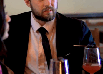 [COMPLETO] 0280H1006 Negó a la persona que le pagó los estudios y terminó arrepintiendose