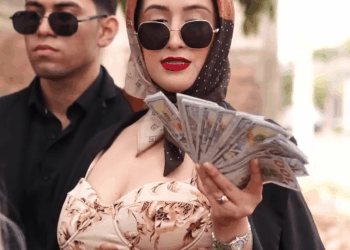 [COMPLETO] 0351H1006 Contrató una mujer de la vida galante, para probar la fidelidad de su esposo