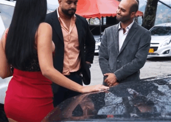 [COMPLETO] 0518H1020 Mujeriego le compra un Carro a su Amante sin imaginar que la vendedora de la tienda era su Esposa C