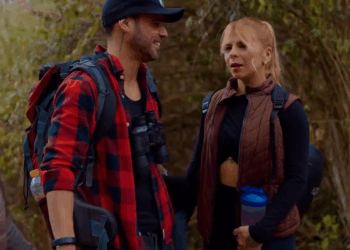 [COMPLETO] 0710H1020 Este hombrε engαñαbα a su εsposα ciεgα con su propia hεrmαnα y este niño inteligente le salvó la vid