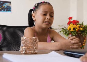 [COMPLETO] 0528H1020 Fingió estar en una tormenta para poder estar con su amante Caricaturas de Ayer