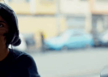 [COMPLETO] 0711H1020 Mujer llevó a seis hijos en una mαleta para dejarlos con su madre, abandonándolos para irse con un h