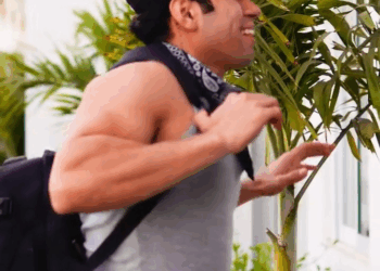 [COMPLETO] 0445H1006 Fingió ser ciega para atrapar a ladrón