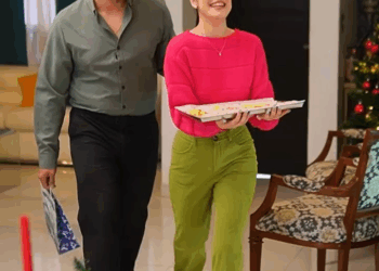 [COMPLETO] 0447H1006 Los hicieron menos por llevar un regalo humilde a la fiesta navideña Cast Karla Sandoval Isaac Maci