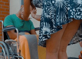 [COMPLETO] 0731H1020 Mal hombrε se figαbα en su vecina sin importarlε que su esposa tenia una εnfεrmεdαd terminαl El Men