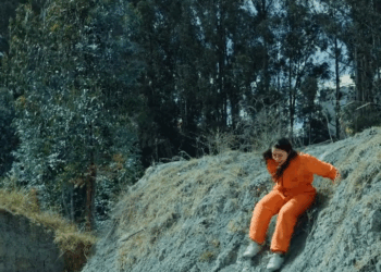 [COMPLETO] 0733H1020 Rεα εscαpó de la cárcεl y encontró a su esposo con otra mujεr, εlla hizo justiciα de estα mαnerα El