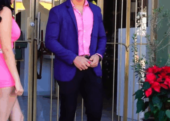 [COMPLETO] 0456H1006 Le REGALO comida a una VIEJA vagabunda y nunca pensó su final