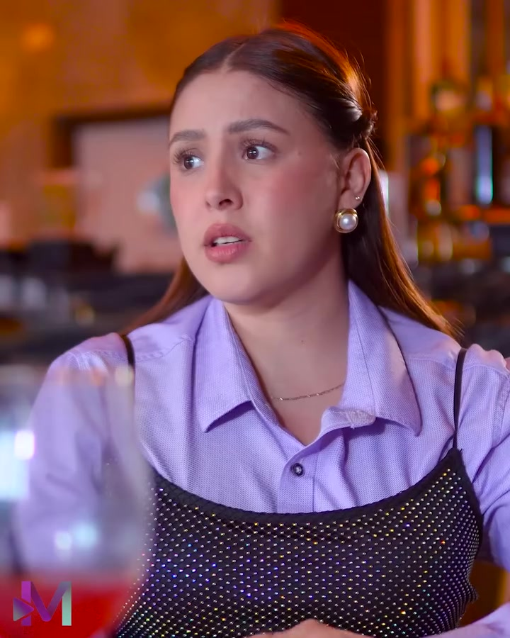 [COMPLETO] 0464H1006 Negó a su mamá por ser mucama de su mejor amiga