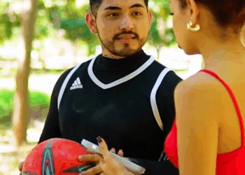 [COMPLETO] 0494H1006 Su mejor amiga arruinó su despedida de soltera Israel Urias