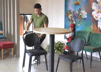 [COMPLETO] 0764B1015 Pastelero pone límites a clienta que no valora su trabajo