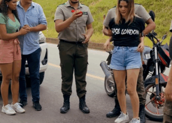 [COMPLETO] 0766H1020 Fingió estar secuestrαdα para escapar de el rob0 que ocαciono en una joyeria El Mensajero