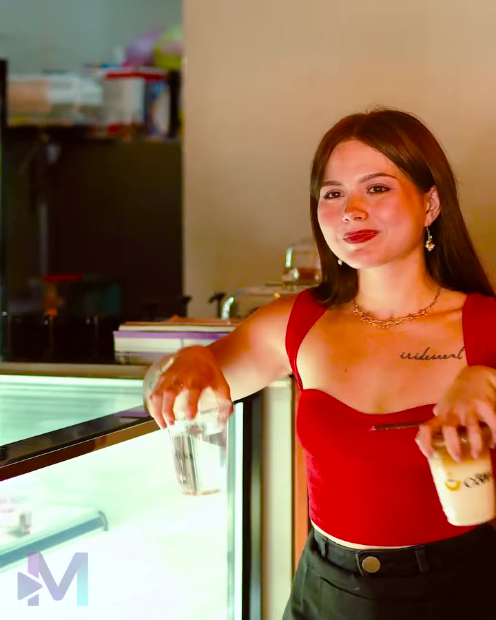 [COMPLETO] 0569H1006 Le dijo a su amante que tenía años separado de su esposa para que le hiciera caso