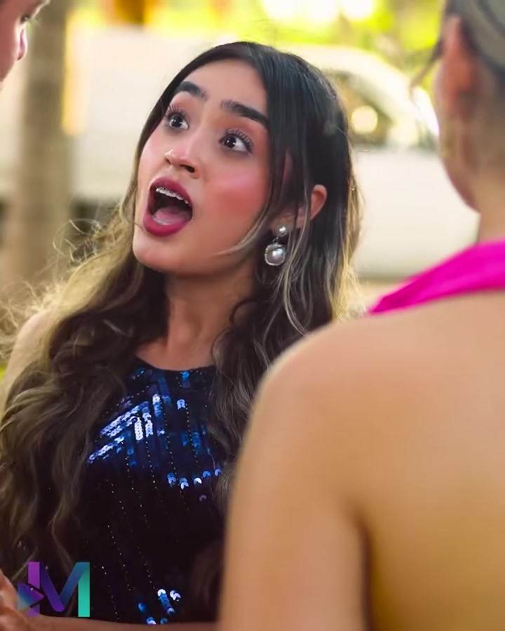 [COMPLETO] 0572H1006 Llegó a tiempo para detener el coqueteo de la ex de su prometido