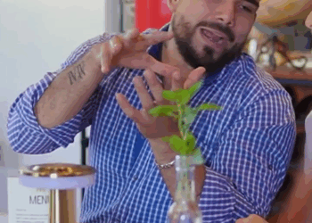 [COMPLETO] 0573H1006 Le pagaron a estos verduleros para fingir ser sus novios Elsa Soto