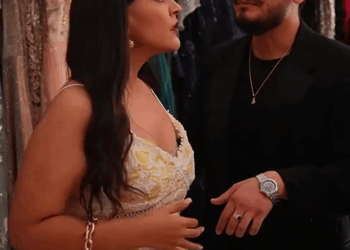 [COMPLETO] 0577H1006 Vendedora la trató mal por llegar en bicicleta Cast Andrea Jordan Karla Sandoval