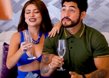 [COMPLETO] 0598H1006 Fingió ser la prometida de su jefe para conseguir lo que quería Elsa Soto