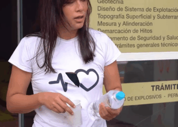 [COMPLETO] 0158H1020 Su vida cambió cuando un desconocido apareció en su momento más difícil