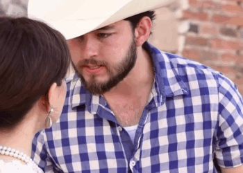 [COMPLETO] 0629H1006 Amor a escondidas Romance entre niña rica y el hijo del carnicero