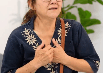 [COMPLETO] 0661H1006 Enfermera le da dos madres a estos