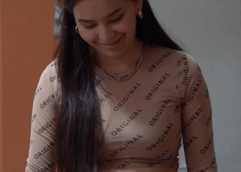 [COMPLETO] 0191H1020 La echaron de la casa por no pagar la renta, pero el amor estaba a la vuelta de la esquina