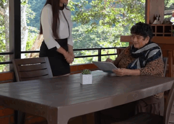 [COMPLETO] 0194H1020 Gerente prepotente niega el servicio a una señora