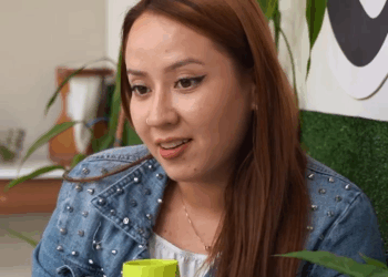 [COMPLETO] 0239H1020 Mi novia tóxica me pidió que le quitara el vestido a una mujer en el parque