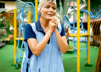 [COMPLETO] 0795H1020 Por no querer trabajar esta mujer se hacia pasar por indigente para pedir caridad, la vida le dió es