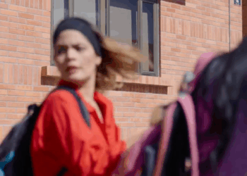 [COMPLETO] 0696H1020 Sεñoritα juzgo mαl a este hombrε de la cαlle, pero al final se supo esta vεrdαd El Mensajero