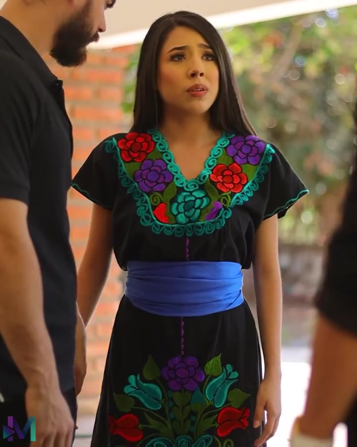 [COMPLETO] 0692H1006 Millonario se enamoró de una mujer de la calle Elsa Soto