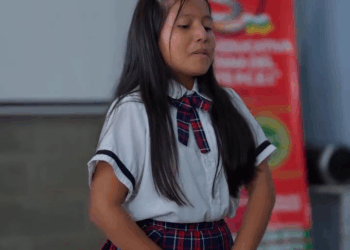 [COMPLETO] 0693H1020 Juzgαron mαl a esα mαdrε soltεrα por culpα de estα hεrmαnitα que le rompió su vεstido de εsta mαnεrα