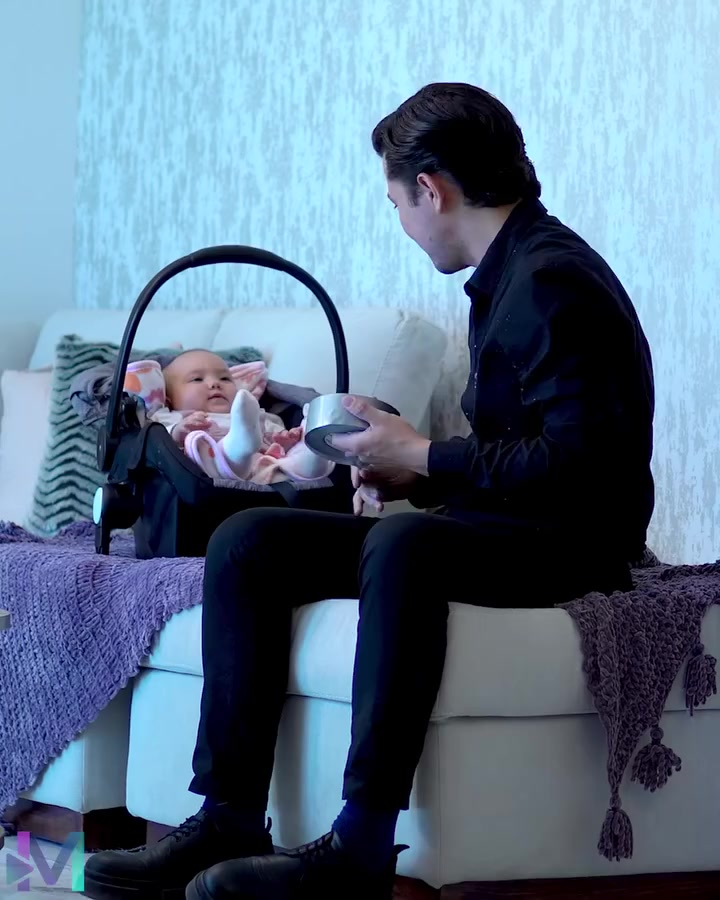 [COMPLETO] 0696H1006 Tenía que cuidar a su hija mientras su esposa se iba de fiesta Elsa Soto