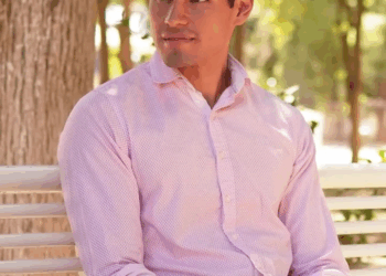 [COMPLETO] 0722H1006 Renunció a su empresa por enamorarse de una desconocida