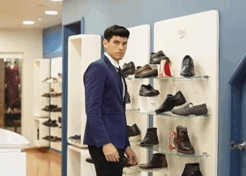 [COMPLETO] 0783H1006 La vendedora la menospreció solo por su apariencia, pero se llevó una sorpresa