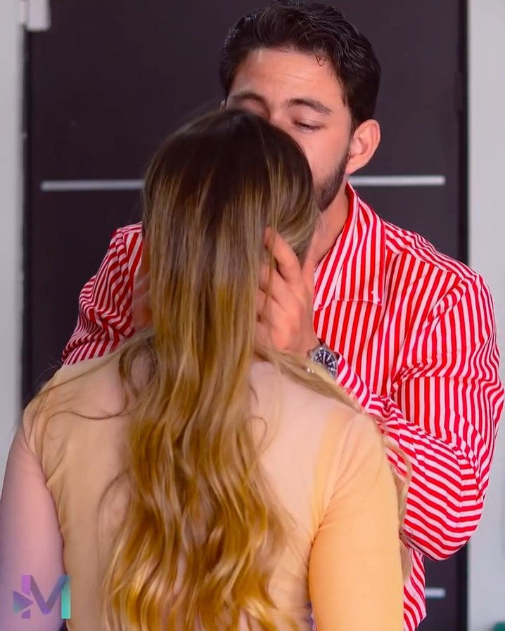 [COMPLETO] 0105H1006 Se gastaba todo el dinero con su amante y no pudo pagar el tratamiento de su esposa