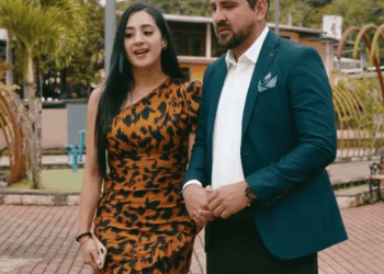 [COMPLETO] 0100H1030 Nunca engañes a una mujer mas inteligente que tu, te puedes pasar esto