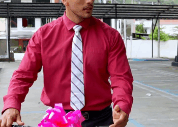 [COMPLETO] 0125H1030 S0082 Niña desenmascara a la hija de su patrón y recibe la lección de su vida Historias de Yomi