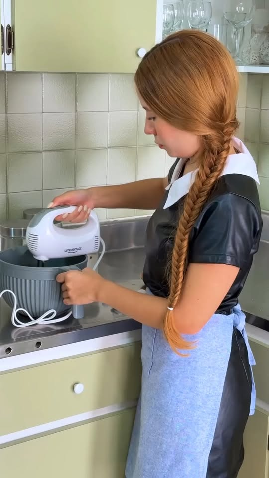 [COMPLETO] 0135H1114 S0020 Se llevó a su empleada a una reunión #fblifestyle Nicauris Javier