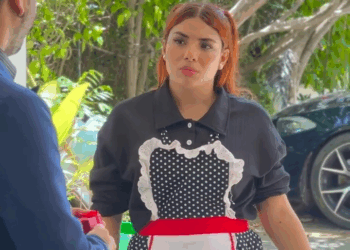 [COMPLETO] 0136H1114 S0020 Millonario le propuso matrimonio a una linda mesera Nicauris Javier