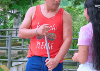 [COMPLETO] 0141H1030 S0082 Hija consentida hace rabieta por un celular y su hermano mayor le pone un alto Historias de Yomi